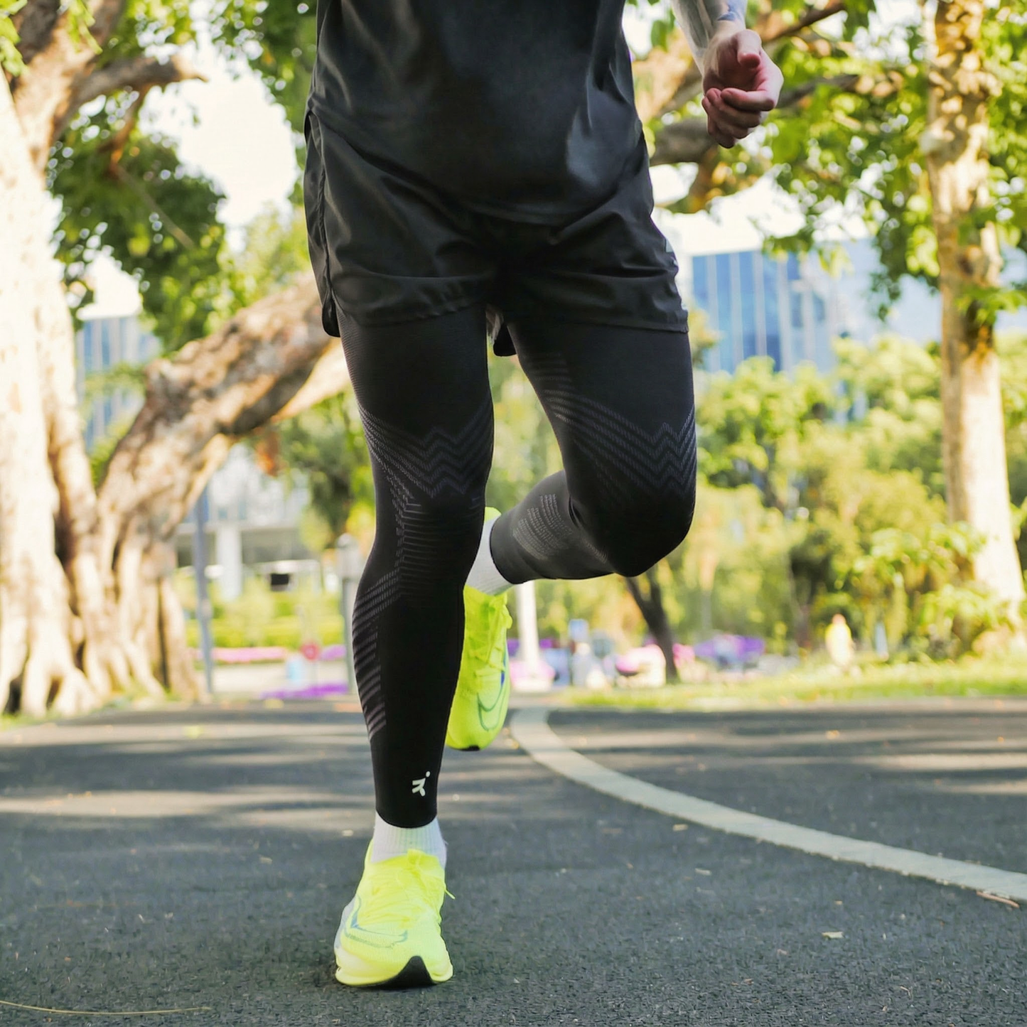 KniTec V2 - Compression Sleeves For Knees and Legs